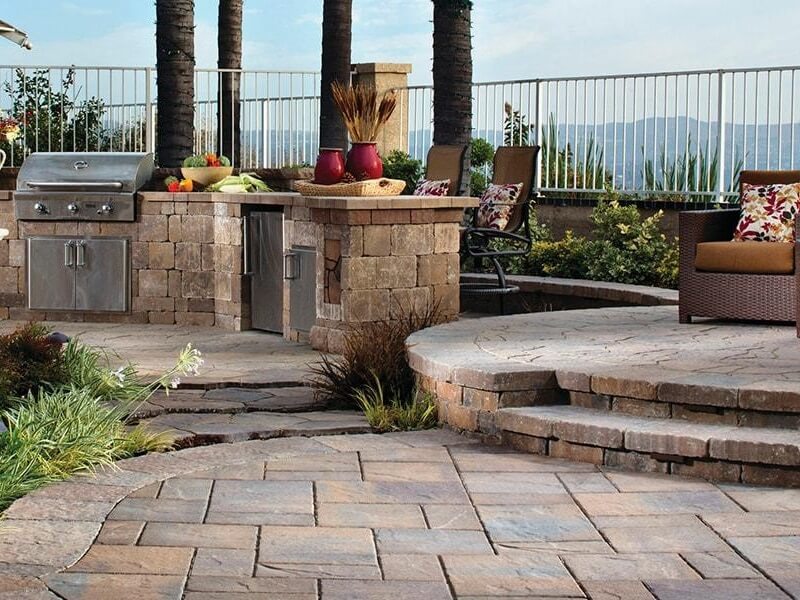 Pavers, retaining walls and outdoor kitchen hardscaping